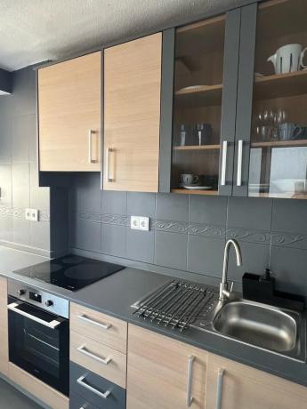 Piso en calle Pintor Antonio Amorós, 4