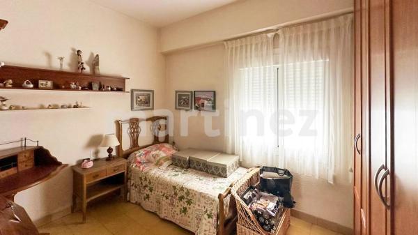 Piso en calle de Ángel Lozano, 16