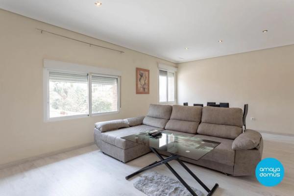 Piso en avenida Países Escandinavos