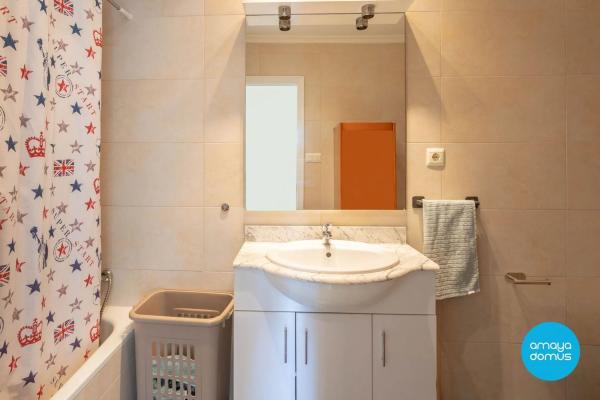 Piso en avenida Países Escandinavos