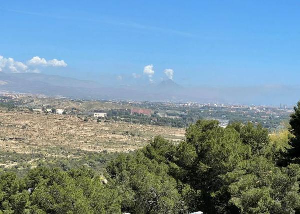 Piso en calle Pintor Pedro Camacho, 5