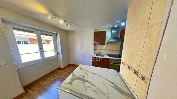 Piso en calle Pascual de la Mata, 22