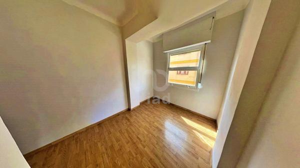 Piso en calle Pascual de la Mata, 22