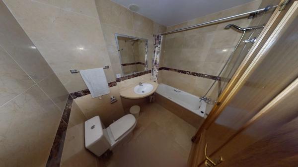 Piso en plaza del Papa Juan Pablo Ii, 25