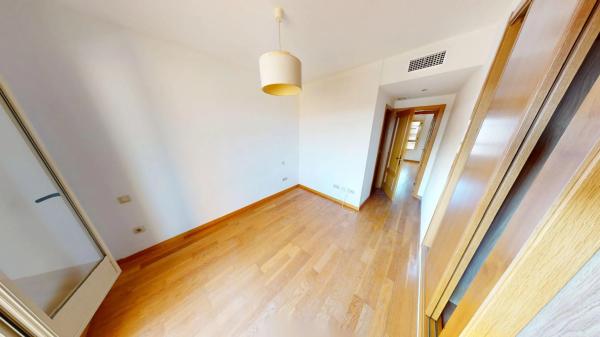 Piso en plaza del Papa Juan Pablo Ii, 25