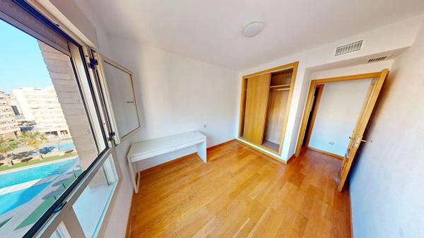 Piso en plaza del Papa Juan Pablo Ii, 25