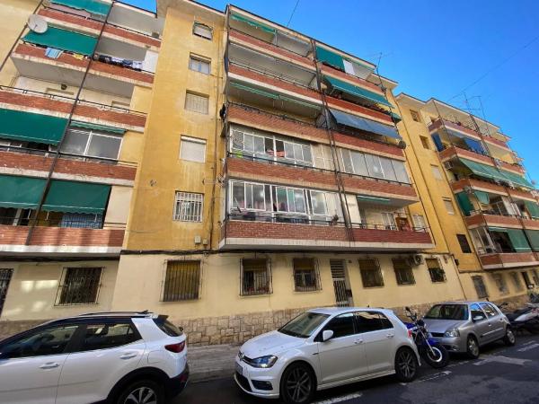 Piso en calle Granada, 19 -17