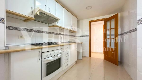 Piso en calle Enric Valor, 2