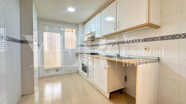 Piso en calle Enric Valor, 2