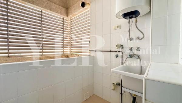 Piso en calle Enric Valor, 2