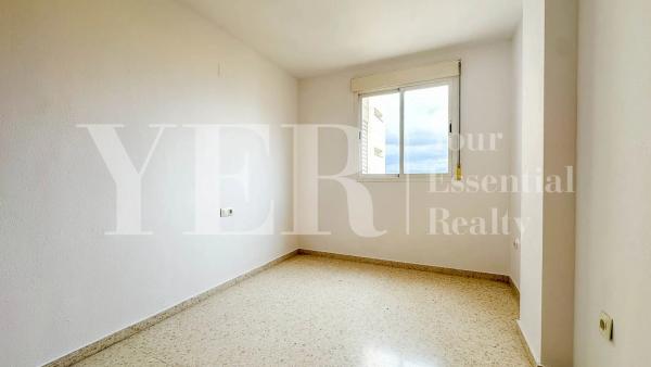 Piso en calle Enric Valor, 2