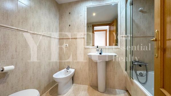 Piso en calle Enric Valor, 2