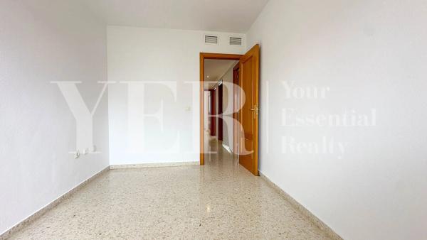 Piso en calle Enric Valor, 2