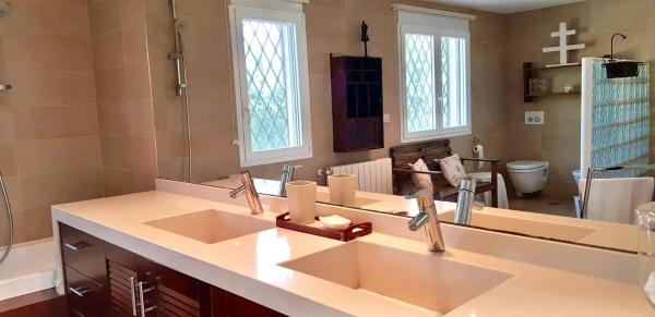 Casa independiente en camino Cipres