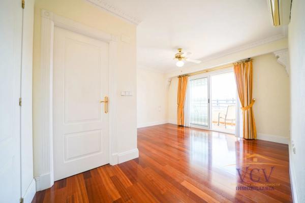 Ático en avenida Historiador Vicente Ramos