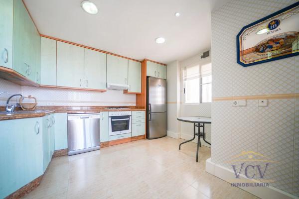 Ático en avenida Historiador Vicente Ramos