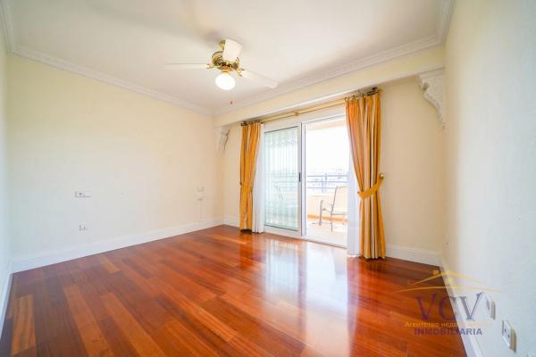 Ático en avenida Historiador Vicente Ramos