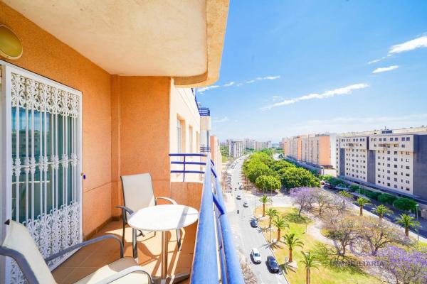 Ático en avenida Historiador Vicente Ramos