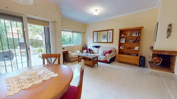 Chalet pareado en calle del Curricán