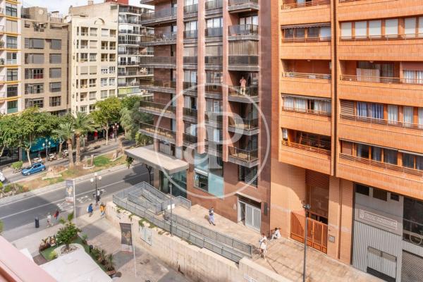 Piso en rambla de Méndez Núñez