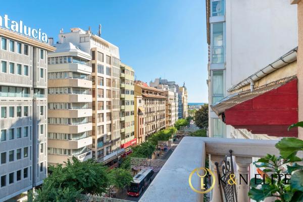 Piso en rambla de Méndez Núñez, 21