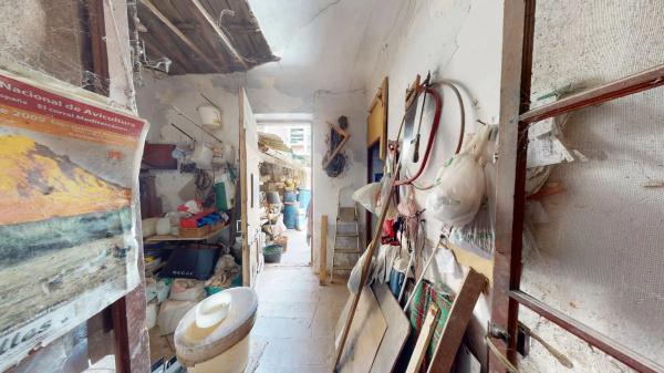 Casa independiente en calle Teniente Llorca