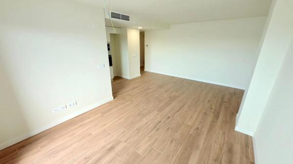 Piso en calle Cronista Isidro Buades, 28