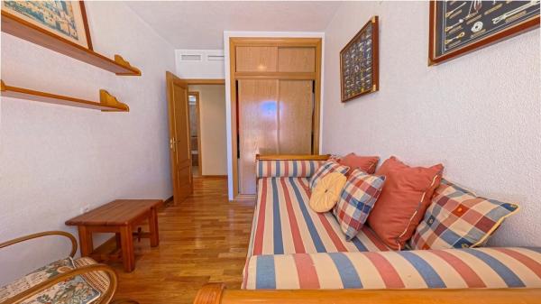 Piso en calle Arpón