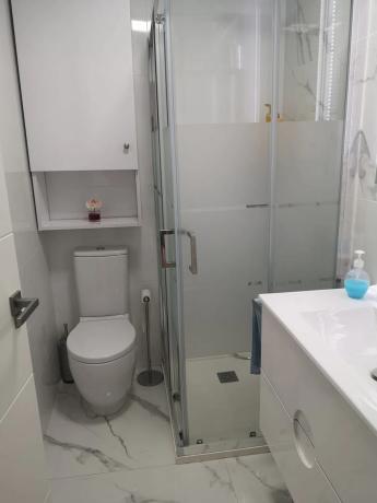 Dúplex en calle Goteborg, 18 Bajon