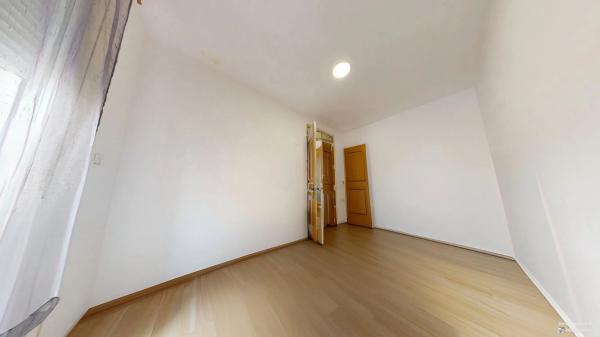 Chalet adosado en avenida dels Reis Catòlics