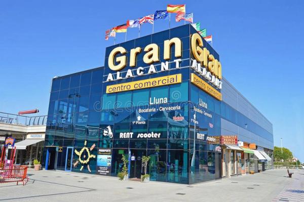 Casa independiente en avenida de Noruega