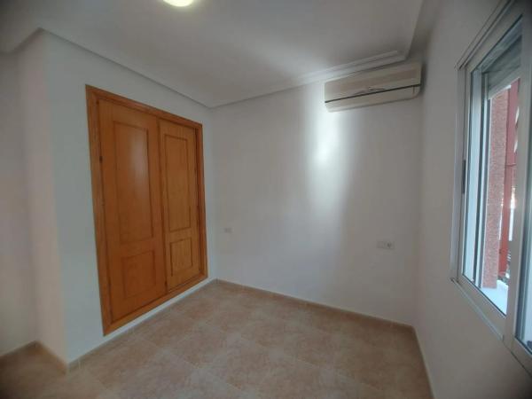 Chalet adosado en calle Manuel de Falla, 2