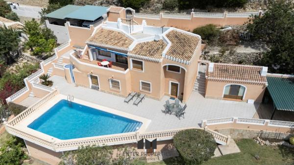 Casa independiente en calle Gijón