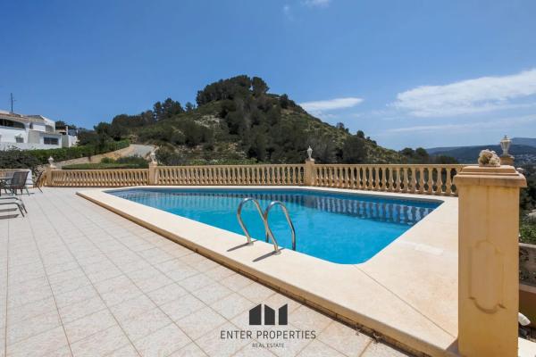 Casa independiente en calle Gijón