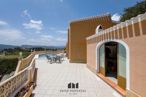 Casa independiente en calle Gijón