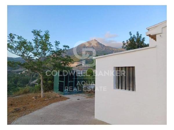 Casa independiente en via Sense Nom