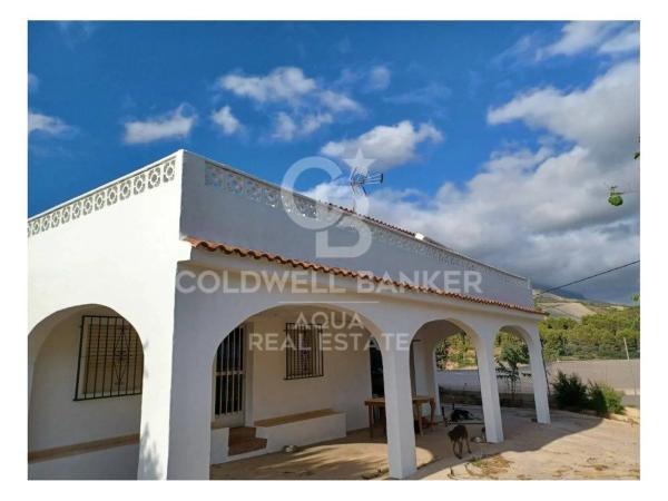 Casa independiente en via Sense Nom