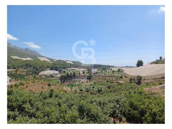 Casa independiente en via Sense Nom