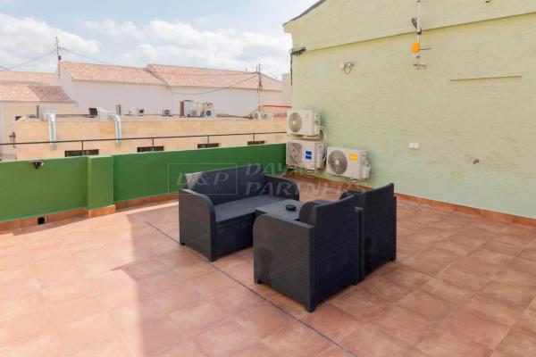 Chalet en plaza de Ramón Sijé, 6