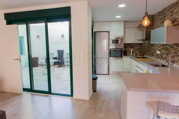 Chalet en plaza de Ramón Sijé, 6