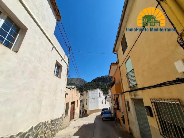 Casa de pueblo en calle del Calvari