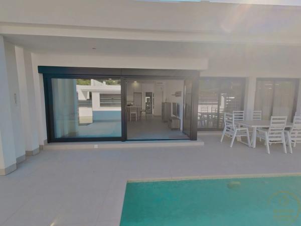 Casa independiente en calle Mimosa s/n