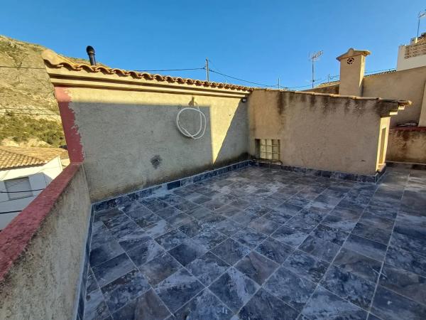 Chalet adosado en Industria, 2