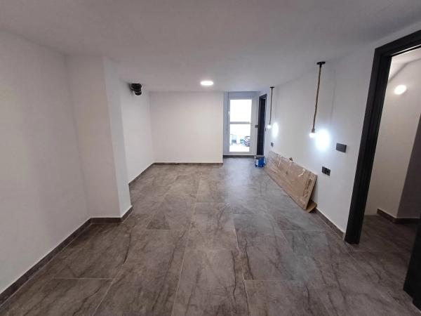 Chalet adosado en Industria, 2