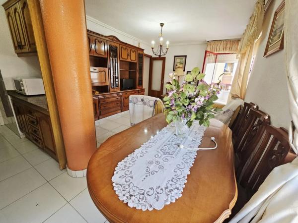 Piso en avenida del Mediterrani