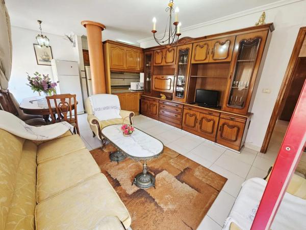 Piso en avenida del Mediterrani