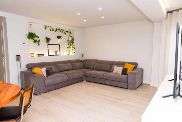 Piso en Barrio Reina Victoria-Miguel Hernández