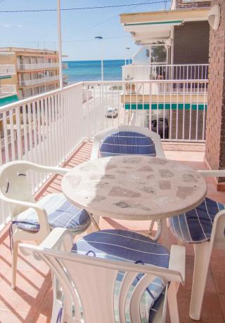 Piso en calle Monòver, 3