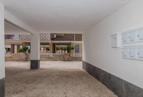 Piso en calle Monòver, 3