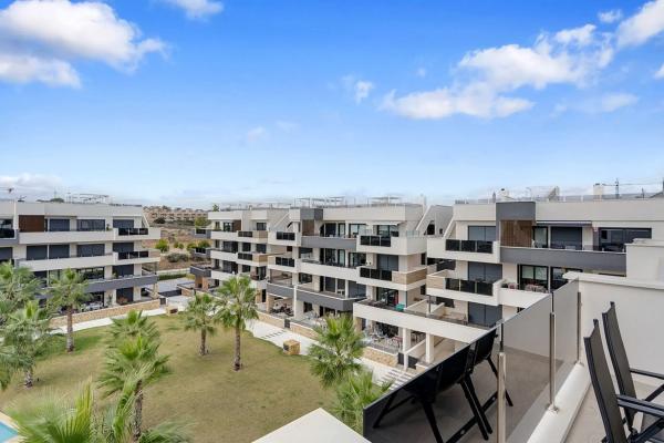 Ático en calle Lagos de Covadonga, 8